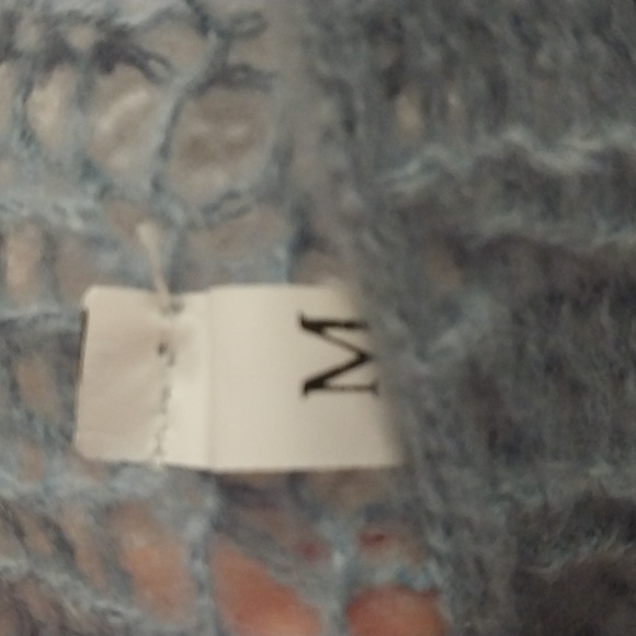 Sweater - Picture 5 of 5